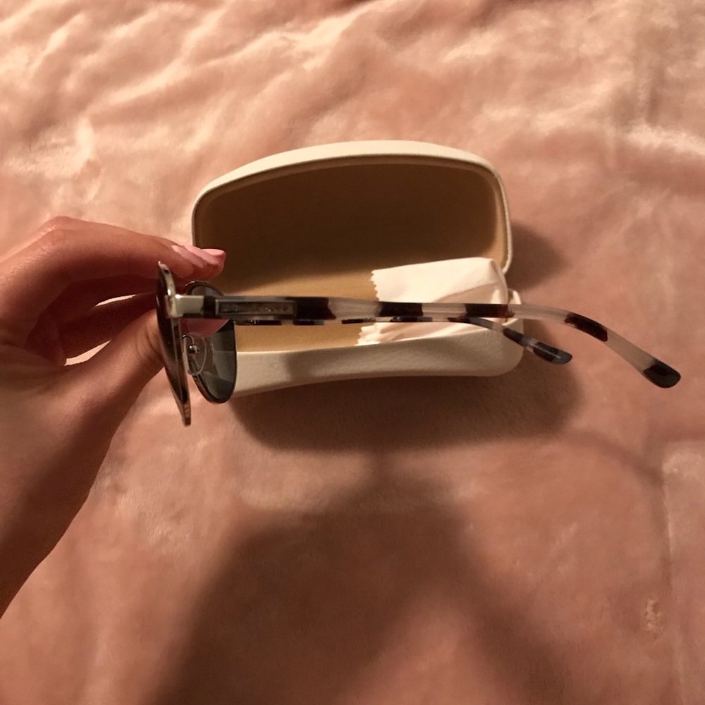 Michael Kors sunglasses - Picture 3 of 3